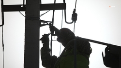 Модернизация электросетей проходит в ауле Нефтекумского округа